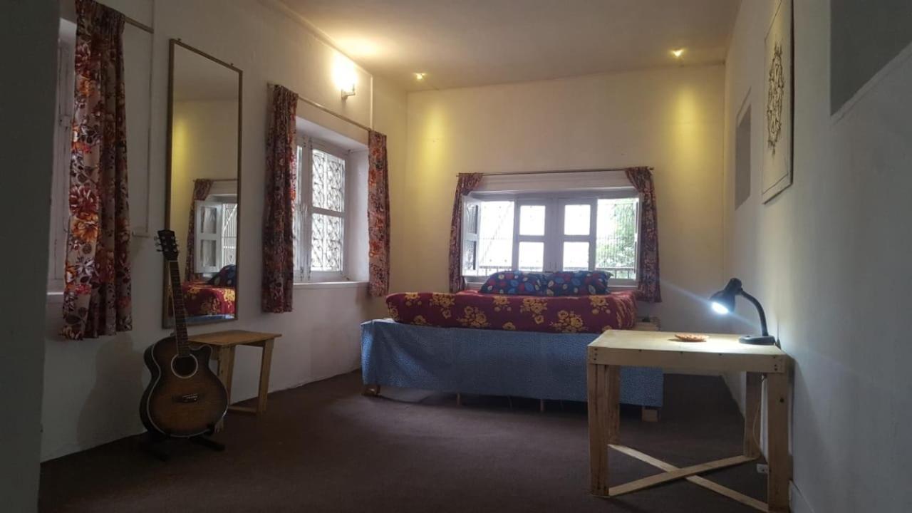 Laughing Buddha Guest House & Villa Katmandou Extérieur photo